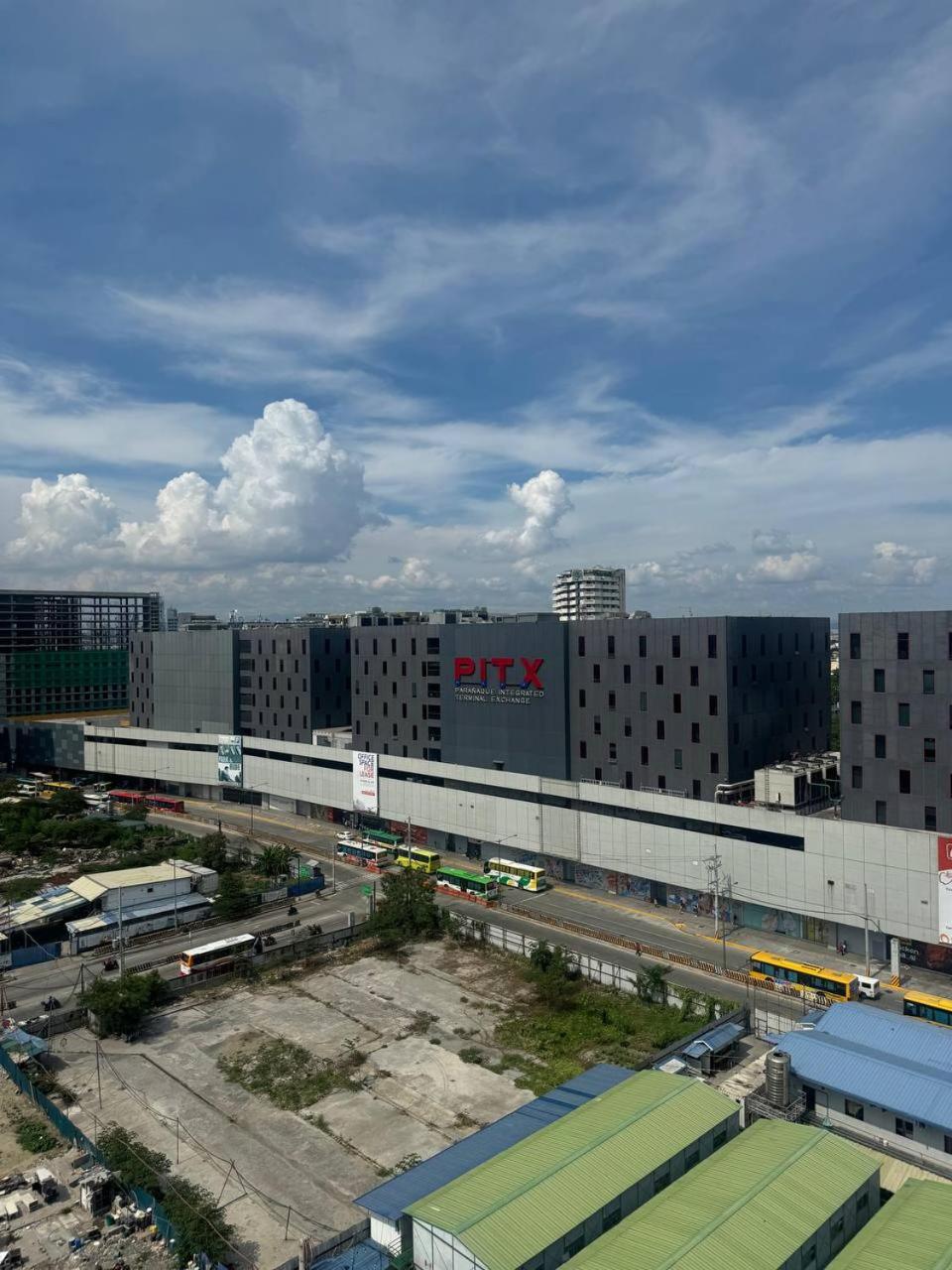 L Condotel Paranaque City Экстерьер фото