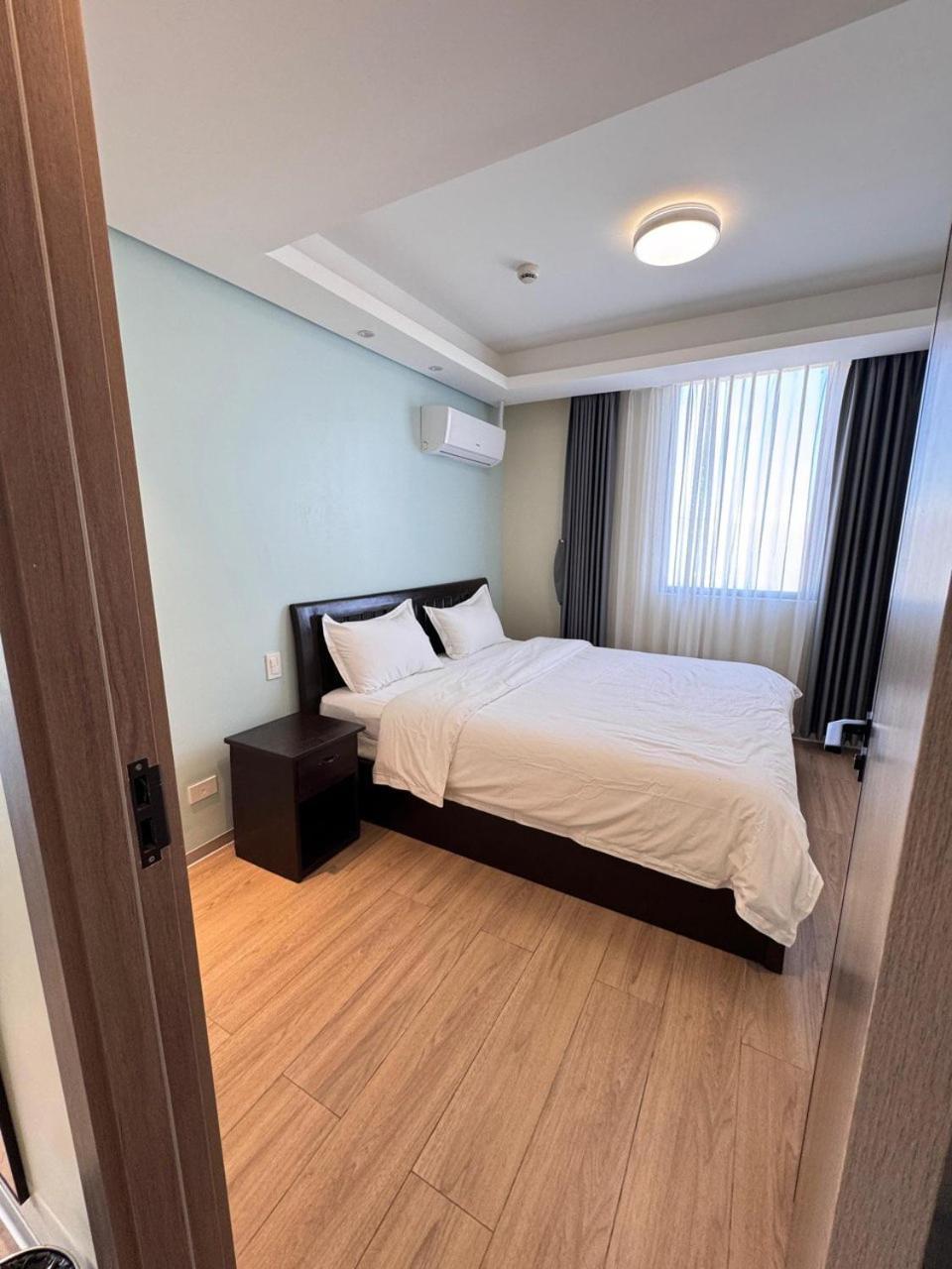 L Condotel Paranaque City Номер фото