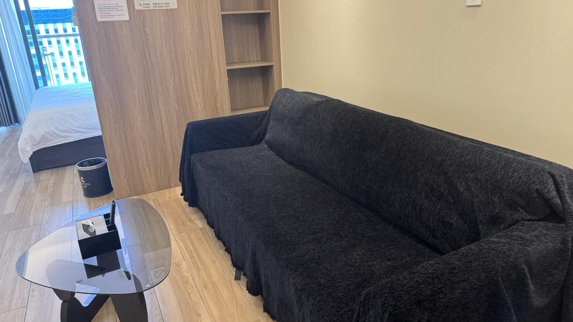 L Condotel Paranaque City Экстерьер фото