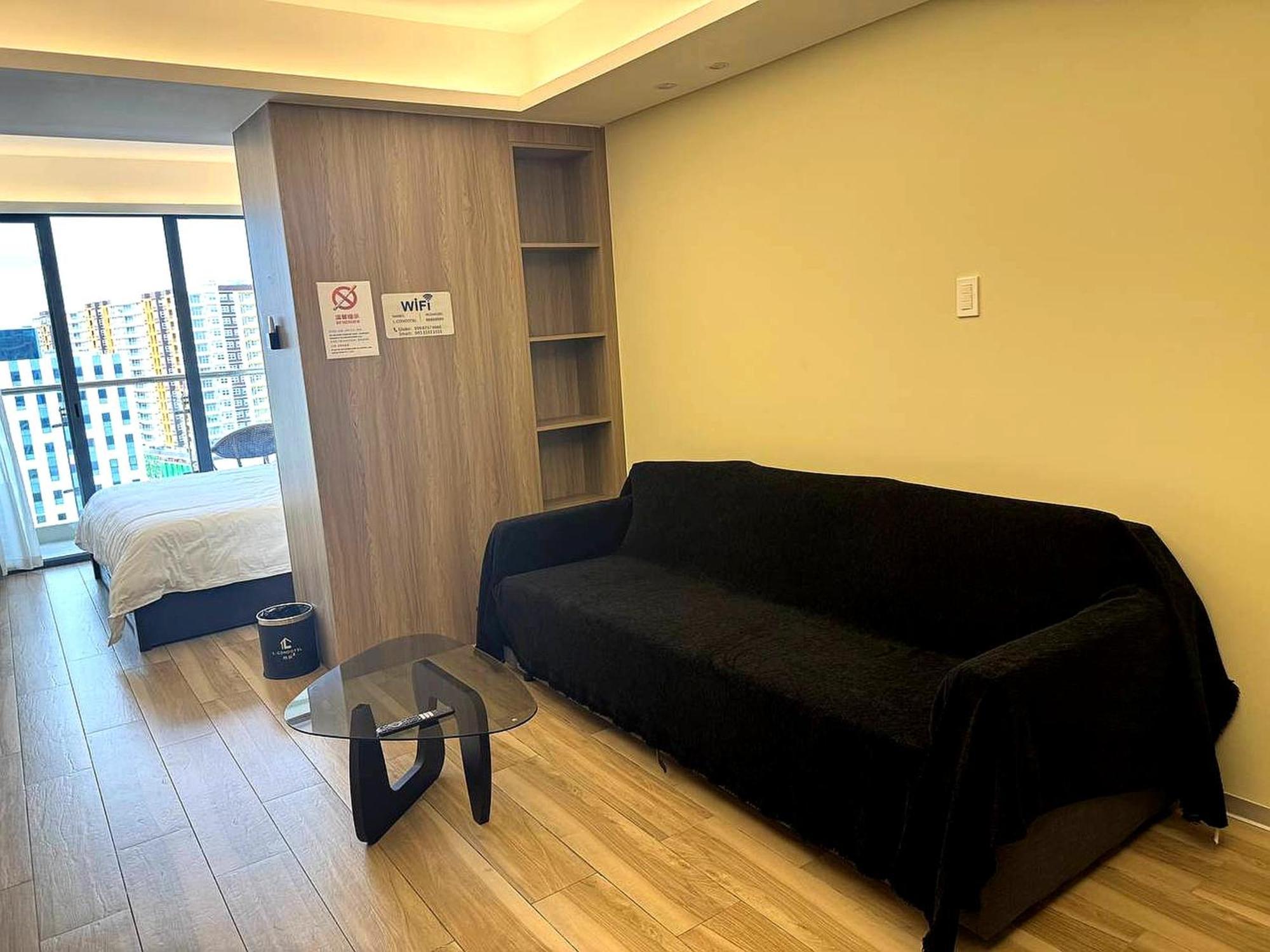 L Condotel Paranaque City Экстерьер фото